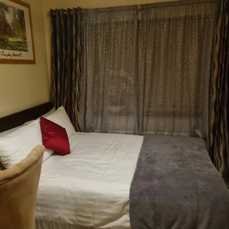 Brooks Homestay 던독